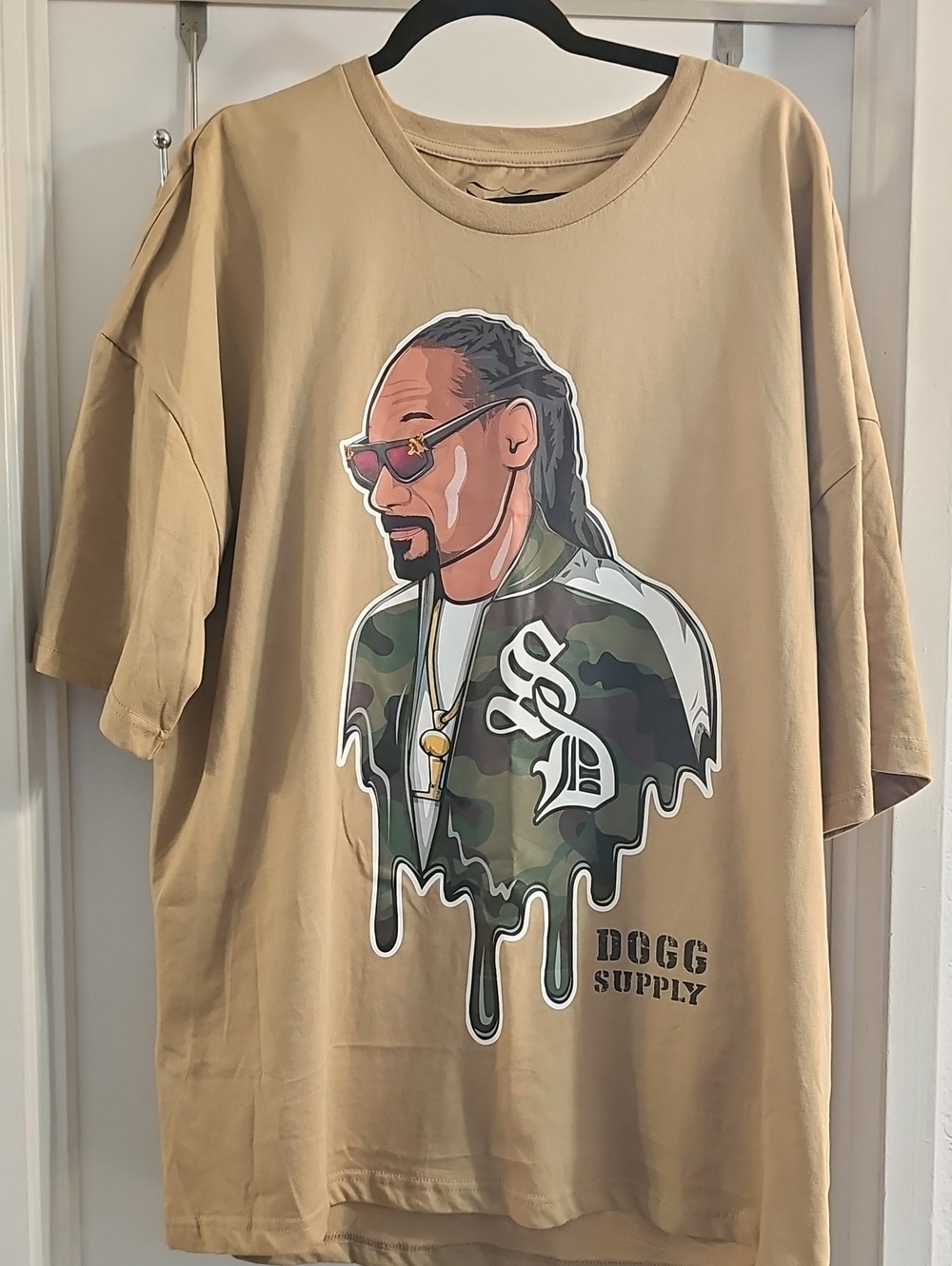 Dogg Supply Men's Tan Graphic Short-Sleeve Tee